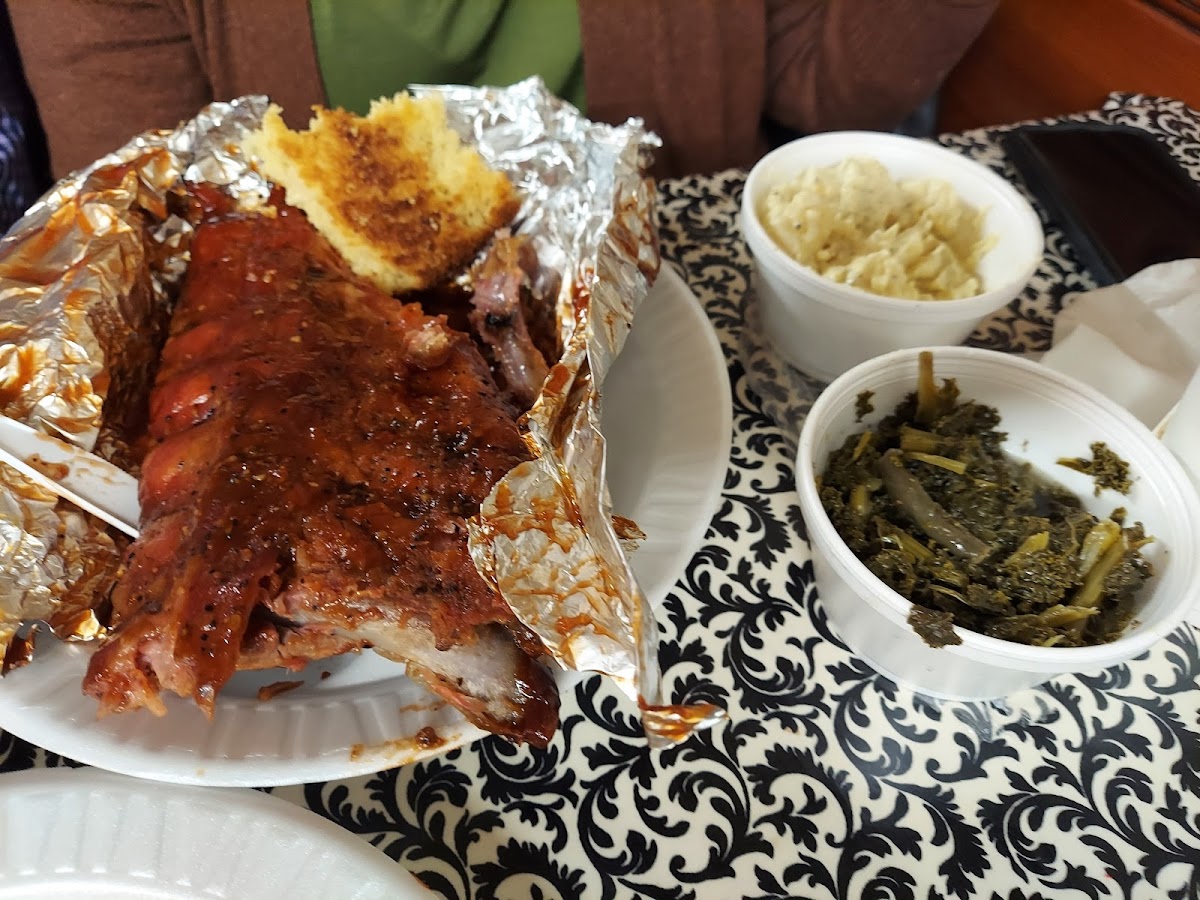 Paris Inn Restaurant - Photo 8