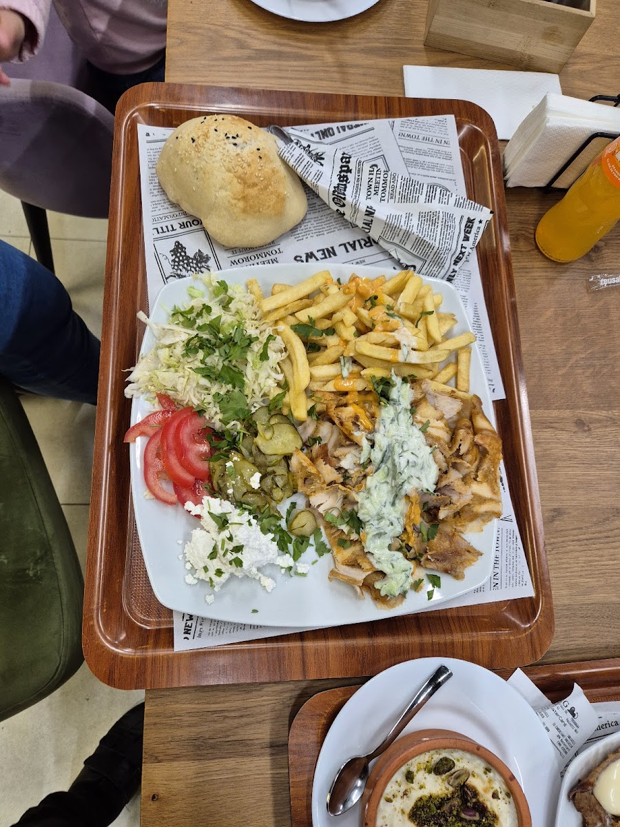 EZEN Grill&Doner - Photo 6
