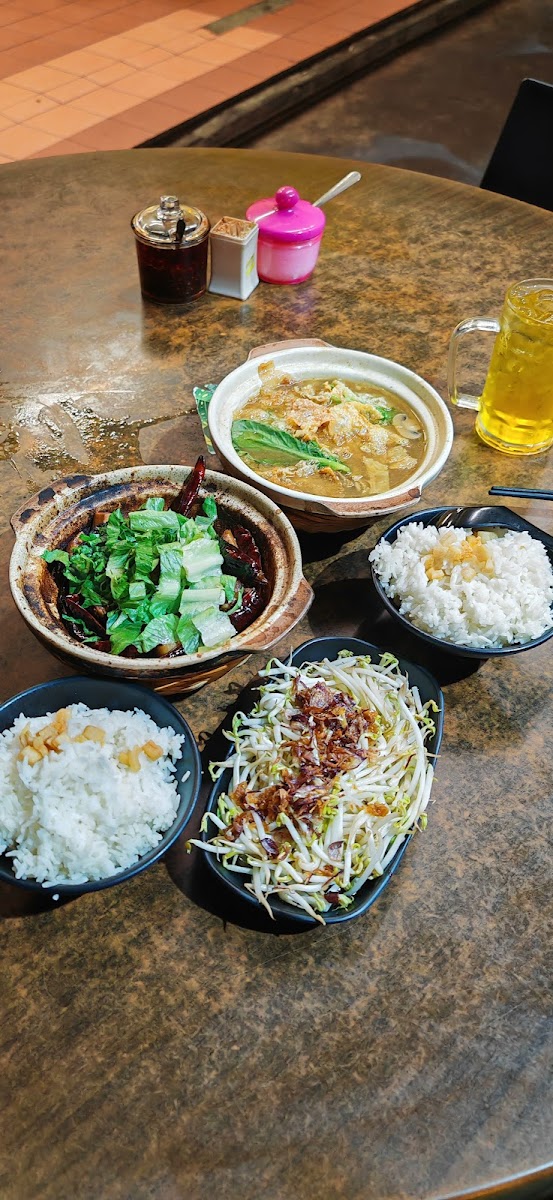 Springvale Kopitiam 東昇肉骨茶 - Photo 9