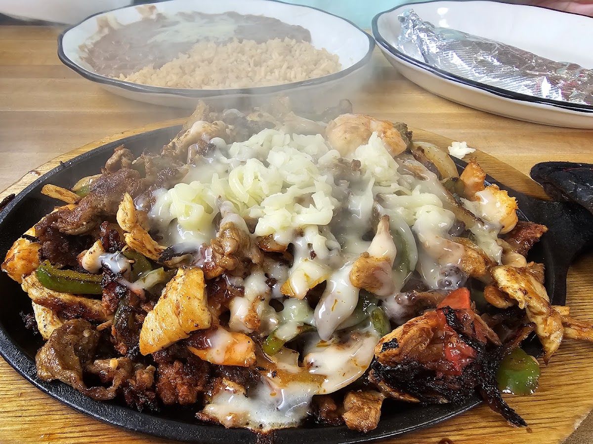 El Maguey Mexican Restaurant - Photo 2