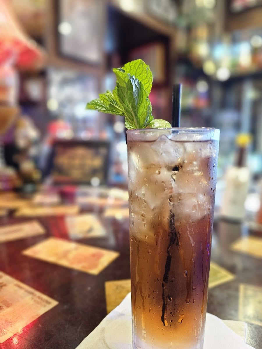 Guantanamera Cafe and Lounge - Photo 4