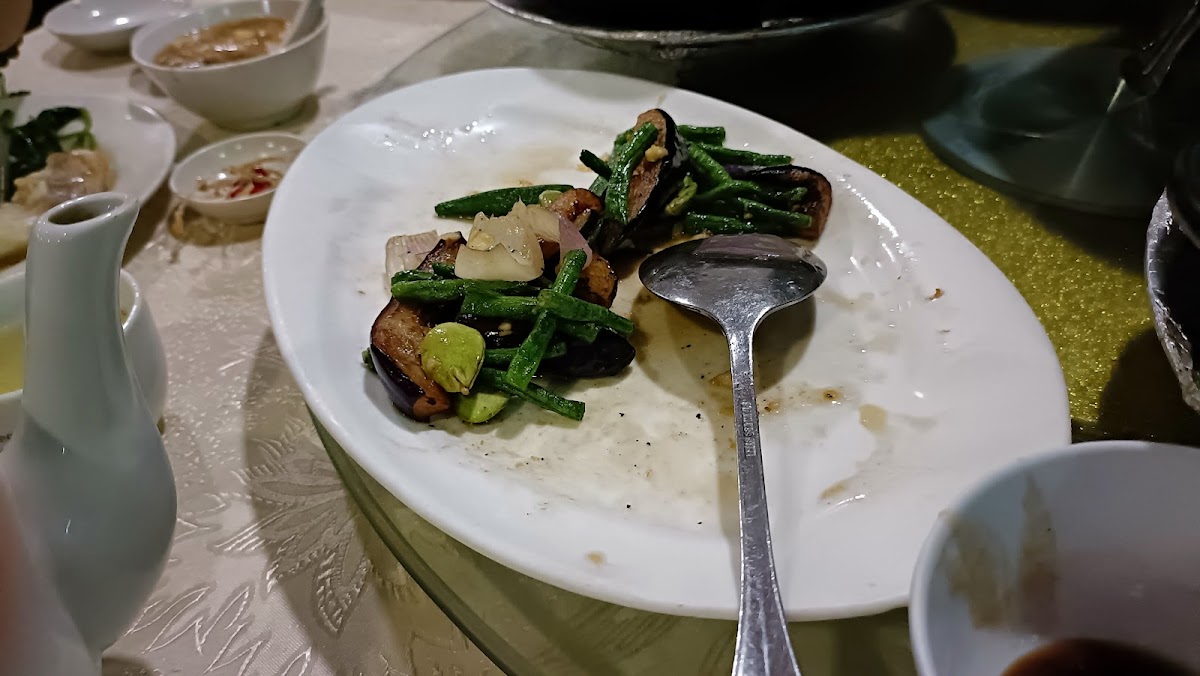 Green Bamboo Seafood Restaurant - Photo 4