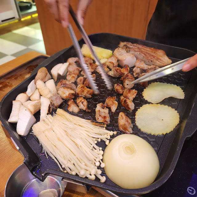 หมูย่าง