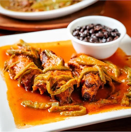 Oaxaca Cuisine Bar & Grill - Photo 2