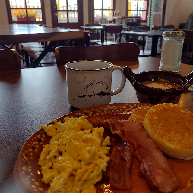 Breakfast w Pancakes