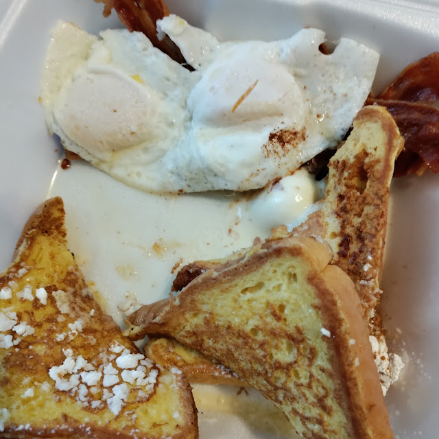 Kids' French Toast & 1 Egg