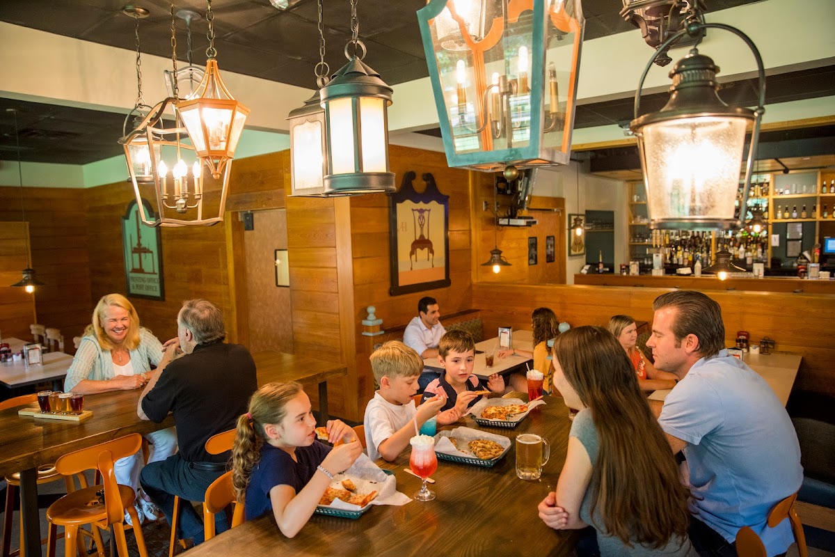 Huzzah Eatery