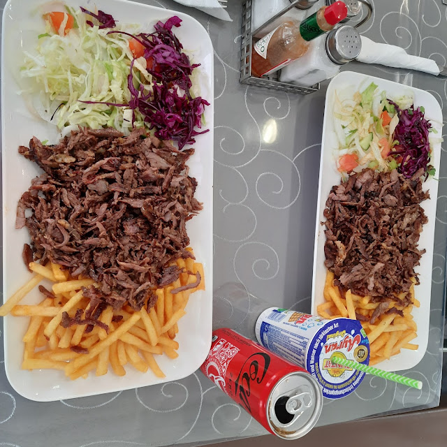 Hakiki Yaprak Döner
