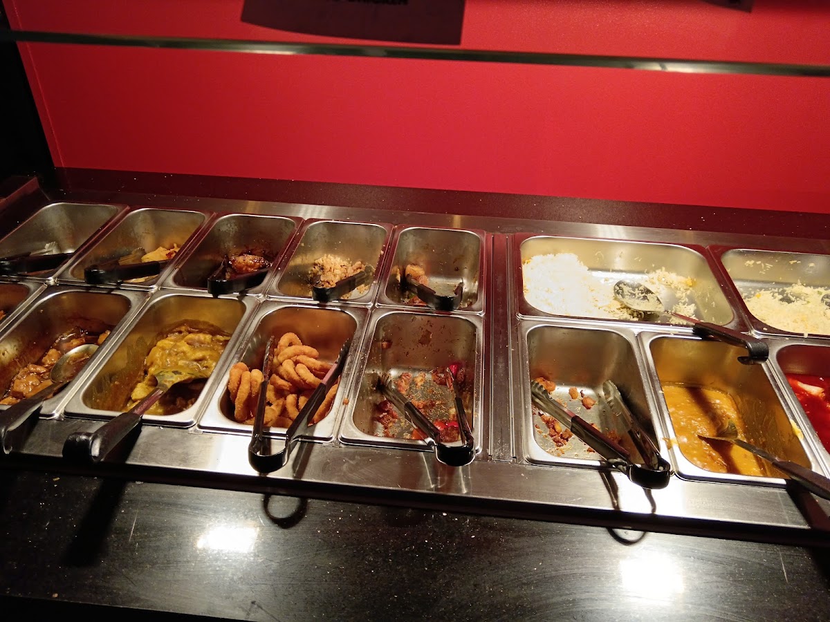 Gourmet Buffet - Photo 1