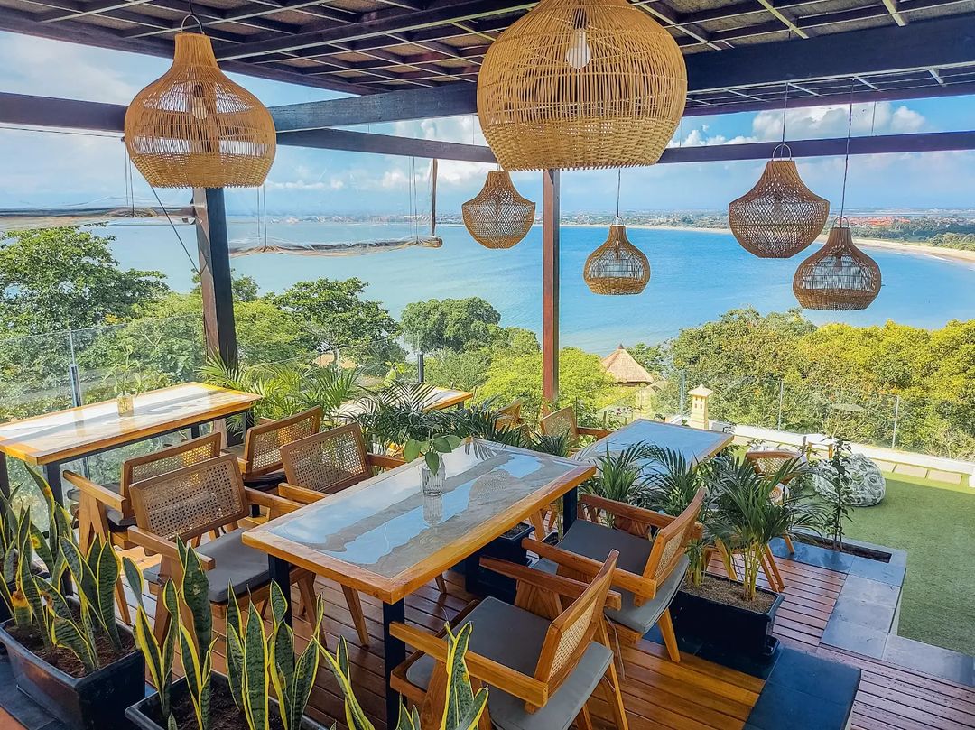 Del Cielo Rooftop Cafe