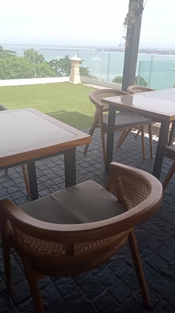 Del Cielo Rooftop Cafe - Photo 1
