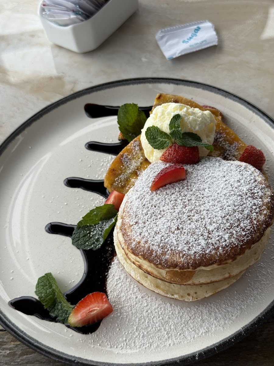 Del Cielo Rooftop Cafe - Photo 3