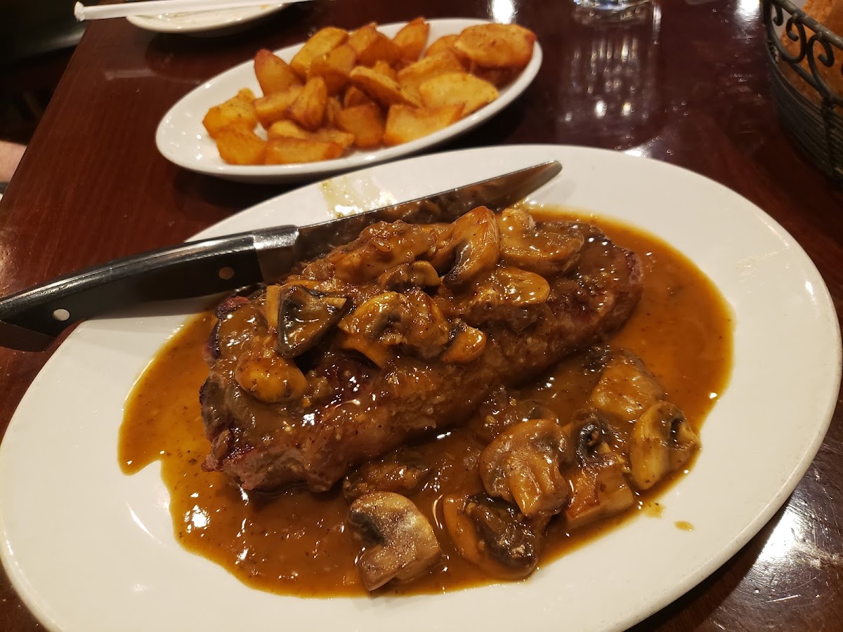 Sabatino's Restaurant - Photo 4