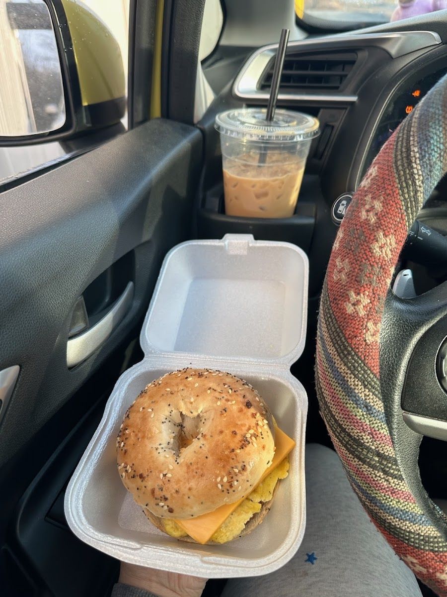 Mel's Mudd Coffee & Espresso (Ward/Butlerville) - Photo 9