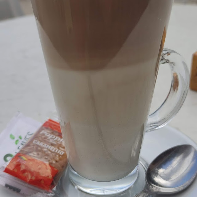 Cafe Au Lait