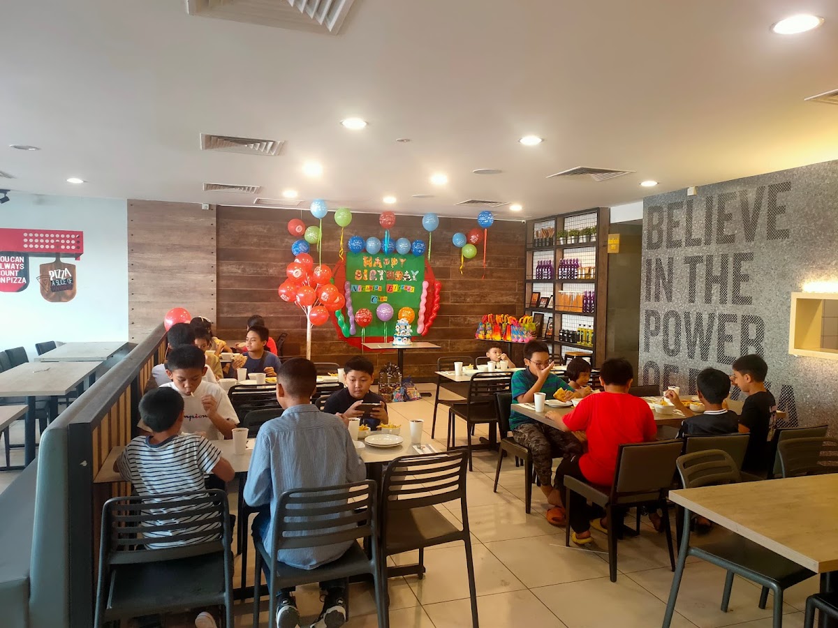 Pizza Hut Restaurant Tawau - Photo 2