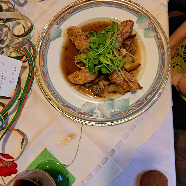 Putenbrust In Nußpanade Mit Bratkartoffeln