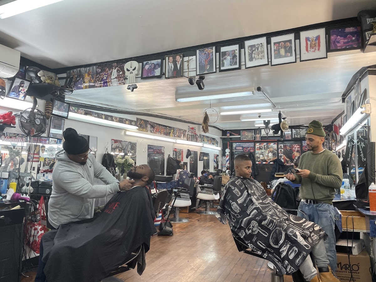 Diamond Cut Salon & Barber - Photo 3