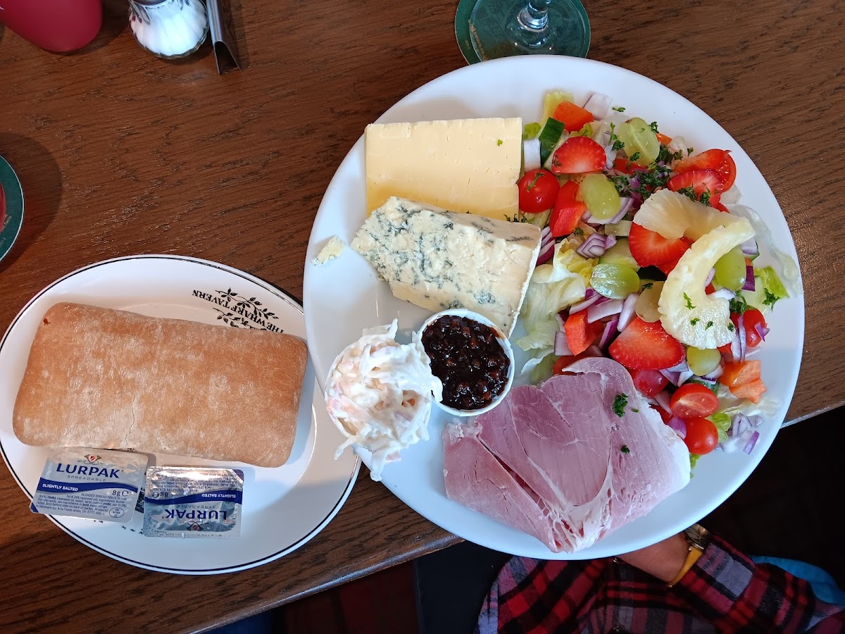 Wharf inn - Photo 1