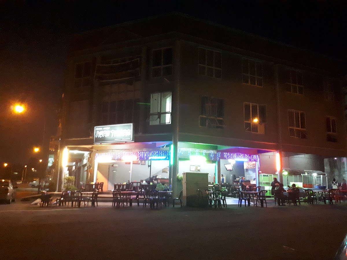 Awan Tomyam - Photo 1