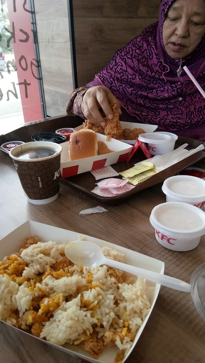 KFC Port Dickson Drive Thru - Photo 4