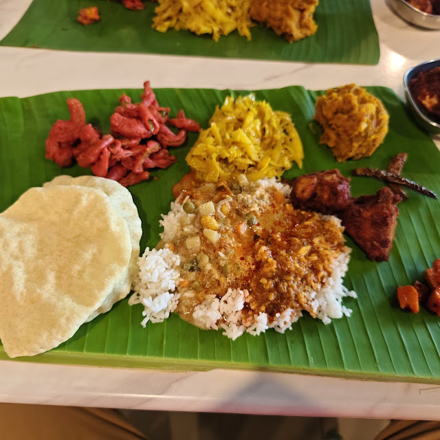 Fried Chicken Banana Leaf Rice