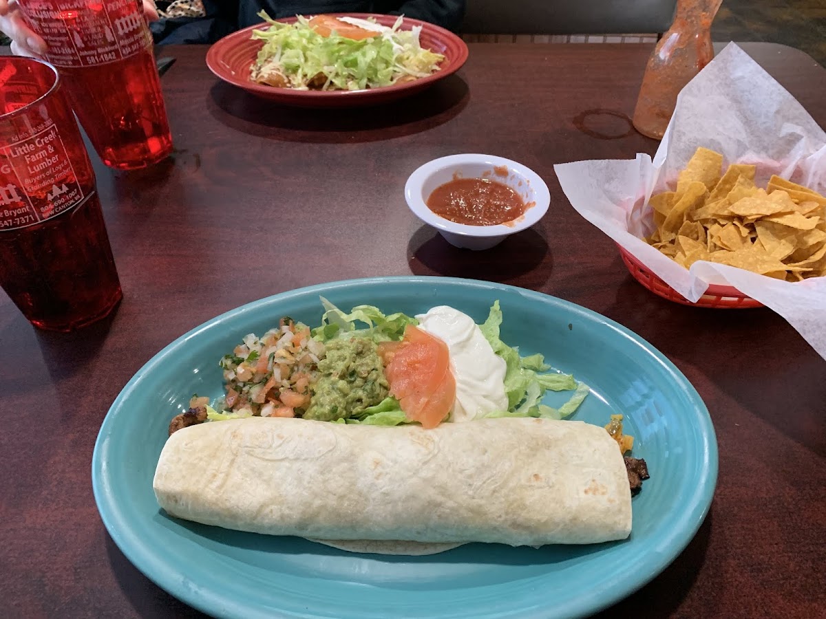 Rodeo’s Mexican Grill - Photo 4