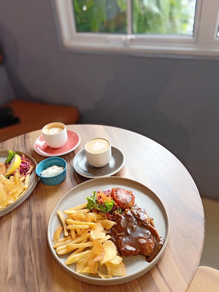 Sreg Coffee Roasters - Photo 6