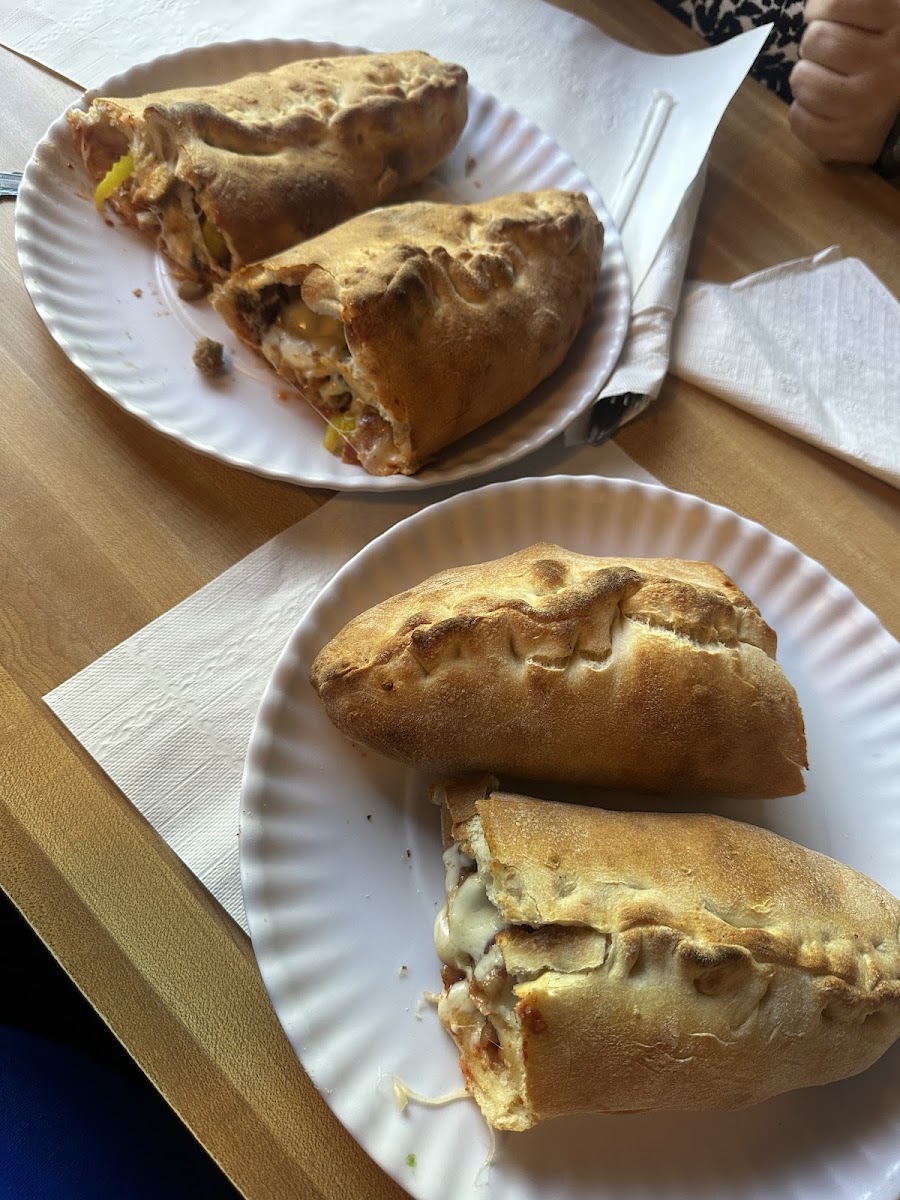 Hornet's Restaurant - Photo 2