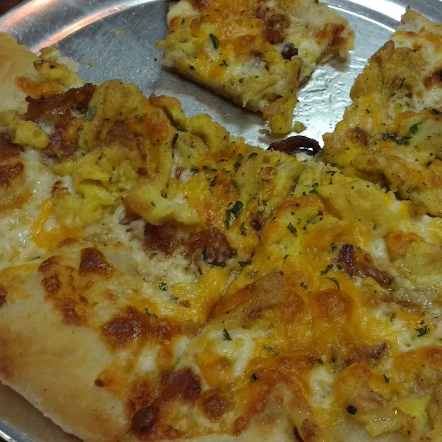 Breakfast Pizza