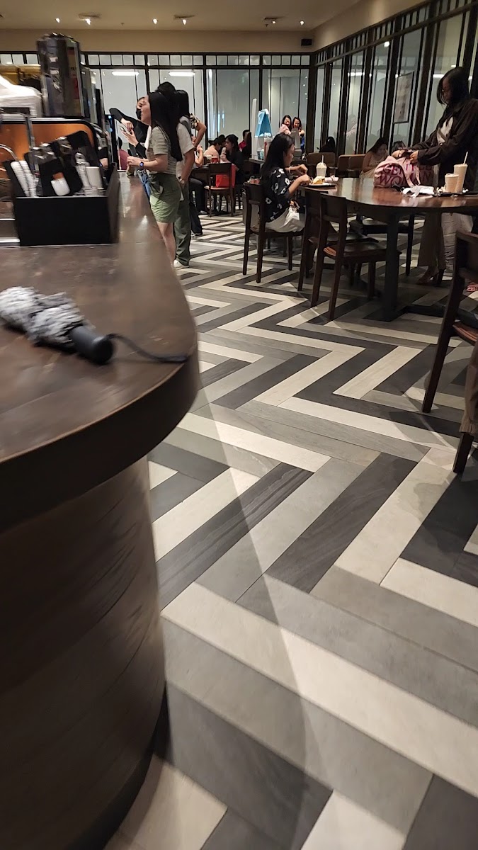Starbucks Ayala North Exchange - Photo 1