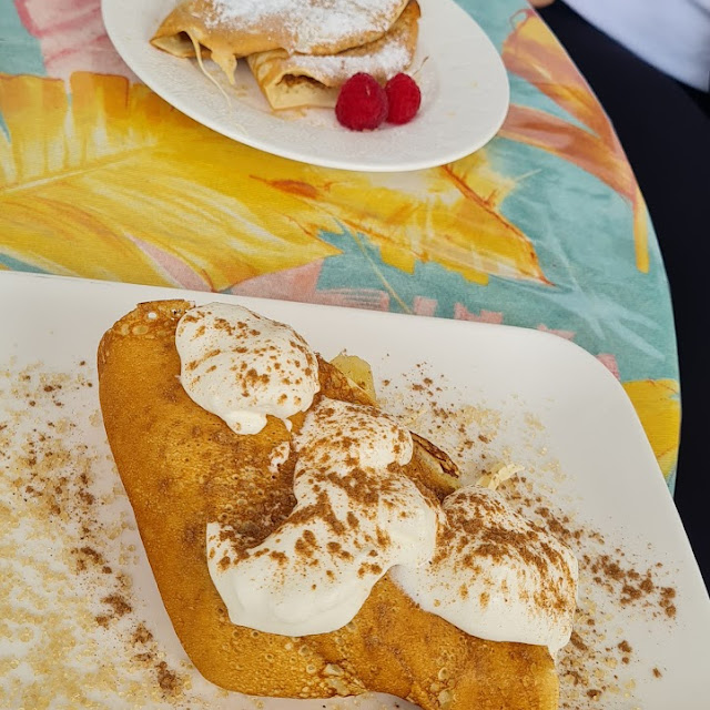 Pancakes with Apple Cream and Cinnamon