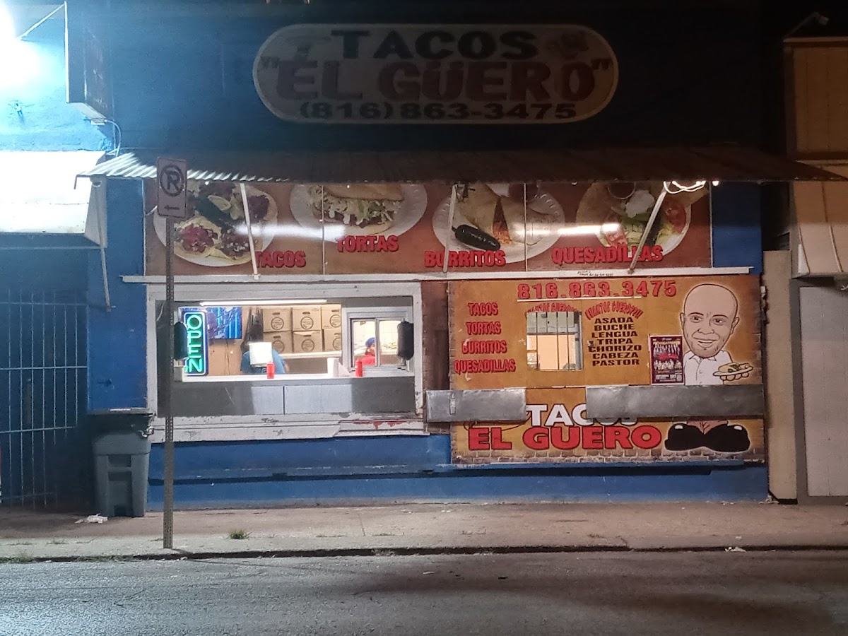 Tacos El Güero - Photo 3