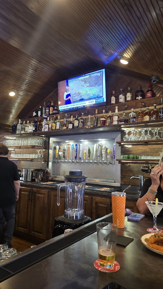 Miss Annie's Rustic Park Tavern & Beer Garden