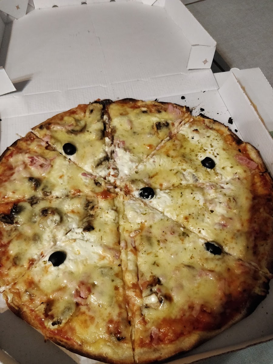 La Toscana pizza Marguerittes - Photo 5
