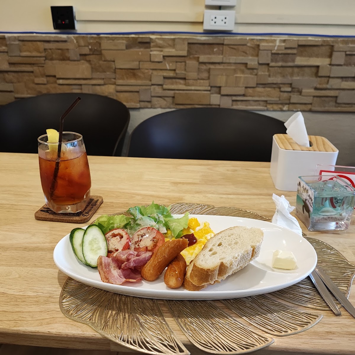 'Nalu Nani' Cafe Bar & Thai Restaurant - Photo 5