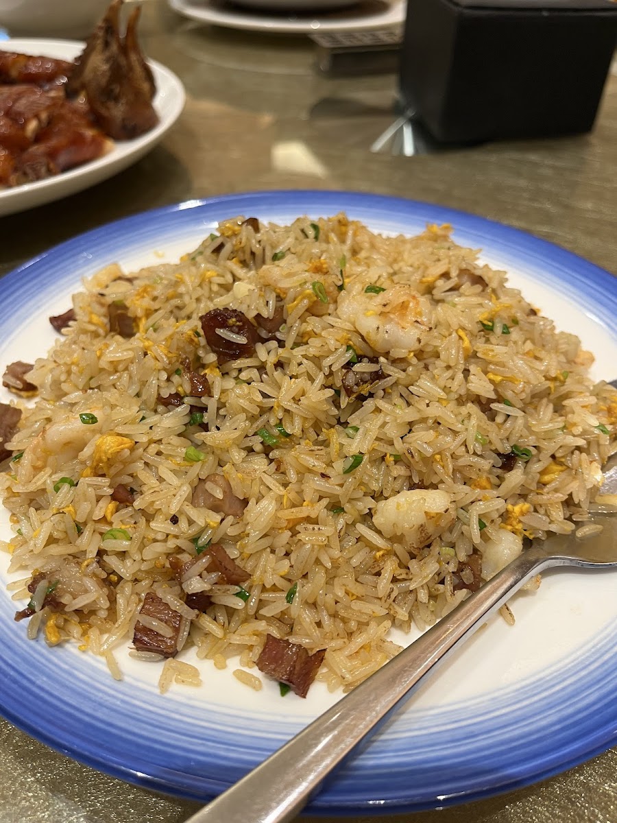 Hau Tak Restaurant - Photo 8