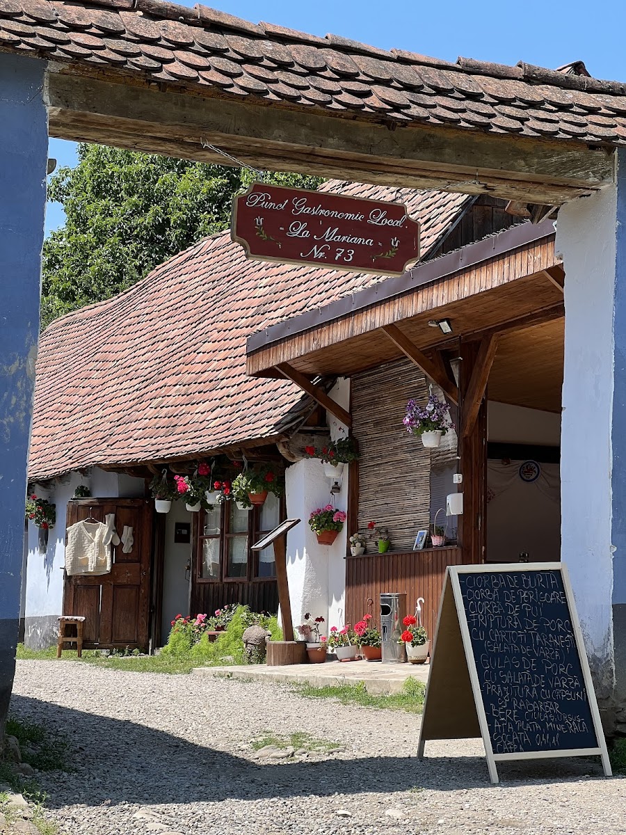Punct gastronomic local La Mariana