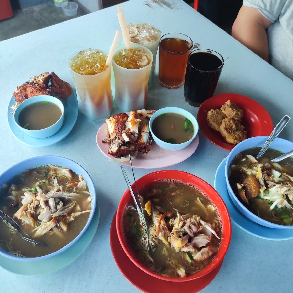 Kedai Makan Mak Siti Olak Batu - Photo 1
