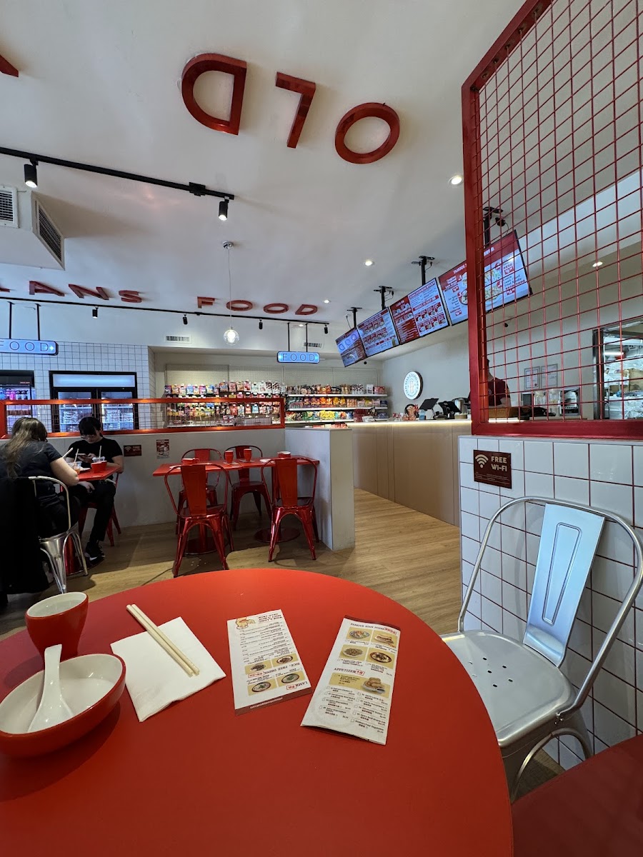 Old Xian's Noodle House 老西安面馆 - Photo 3