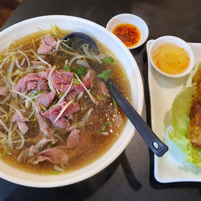 Raw Beef Noodle Soup