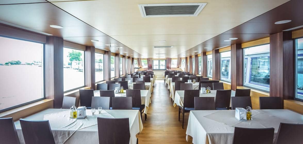 Restaurant Delta Tulcea in incinta hotelului Delta