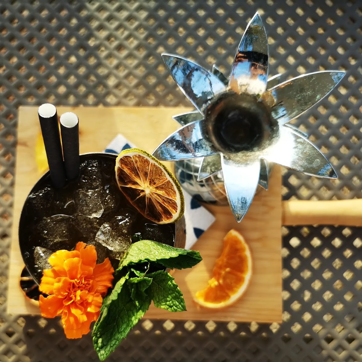 Boat House Bar - Photo 4