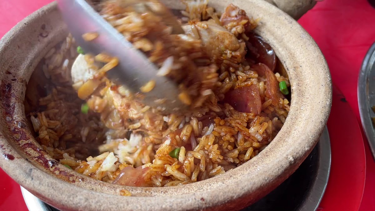 Jalan Ipoh Claypot Chicken Rice - Photo 1