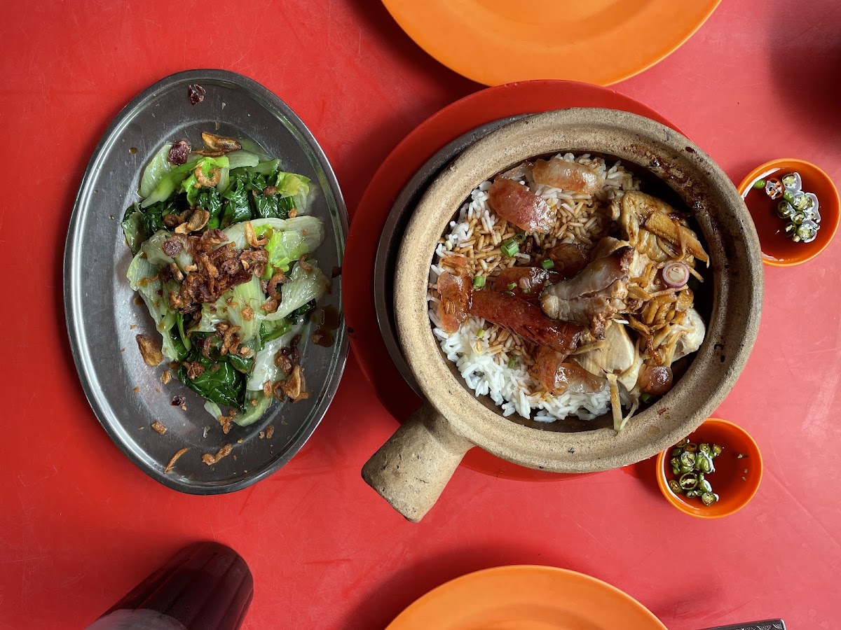 Jalan Ipoh Claypot Chicken Rice - Photo 3