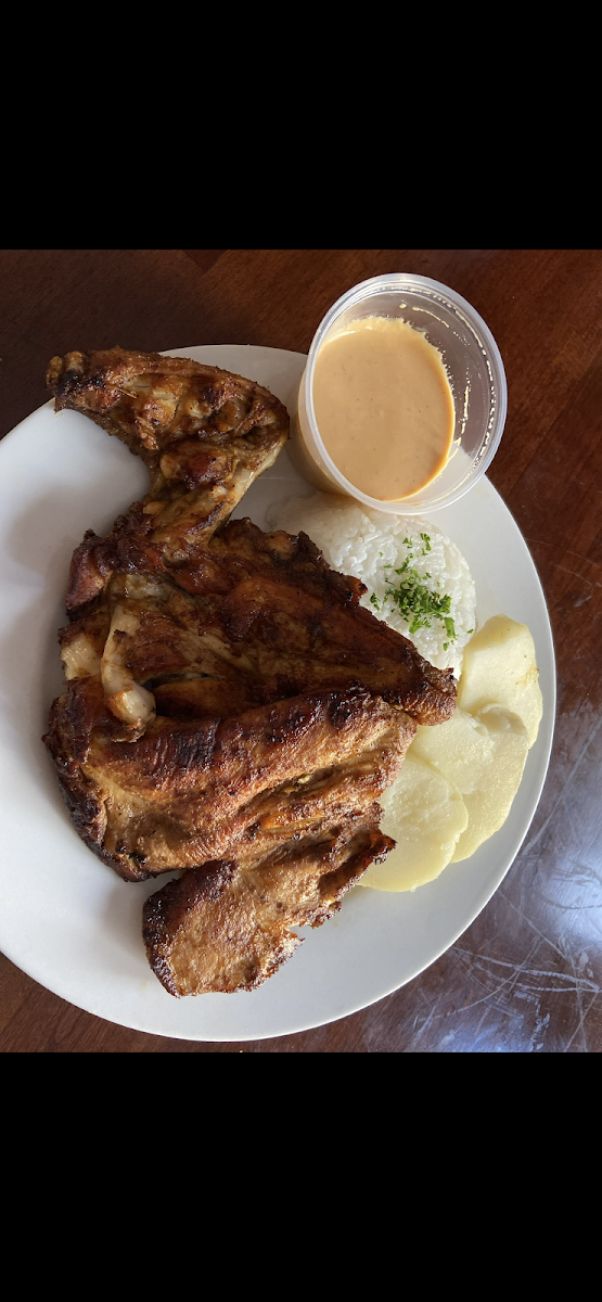 The Huarique Peruvian Cuisine - Photo 8