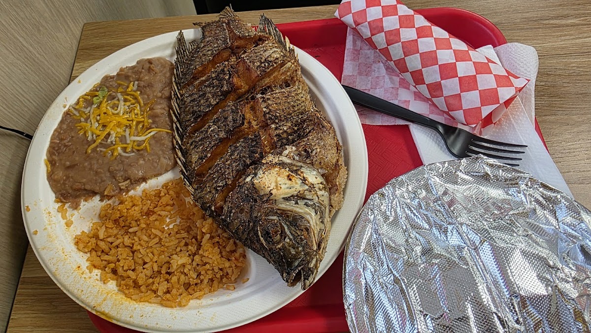 Paco's Tacos Lake Point - Photo 2