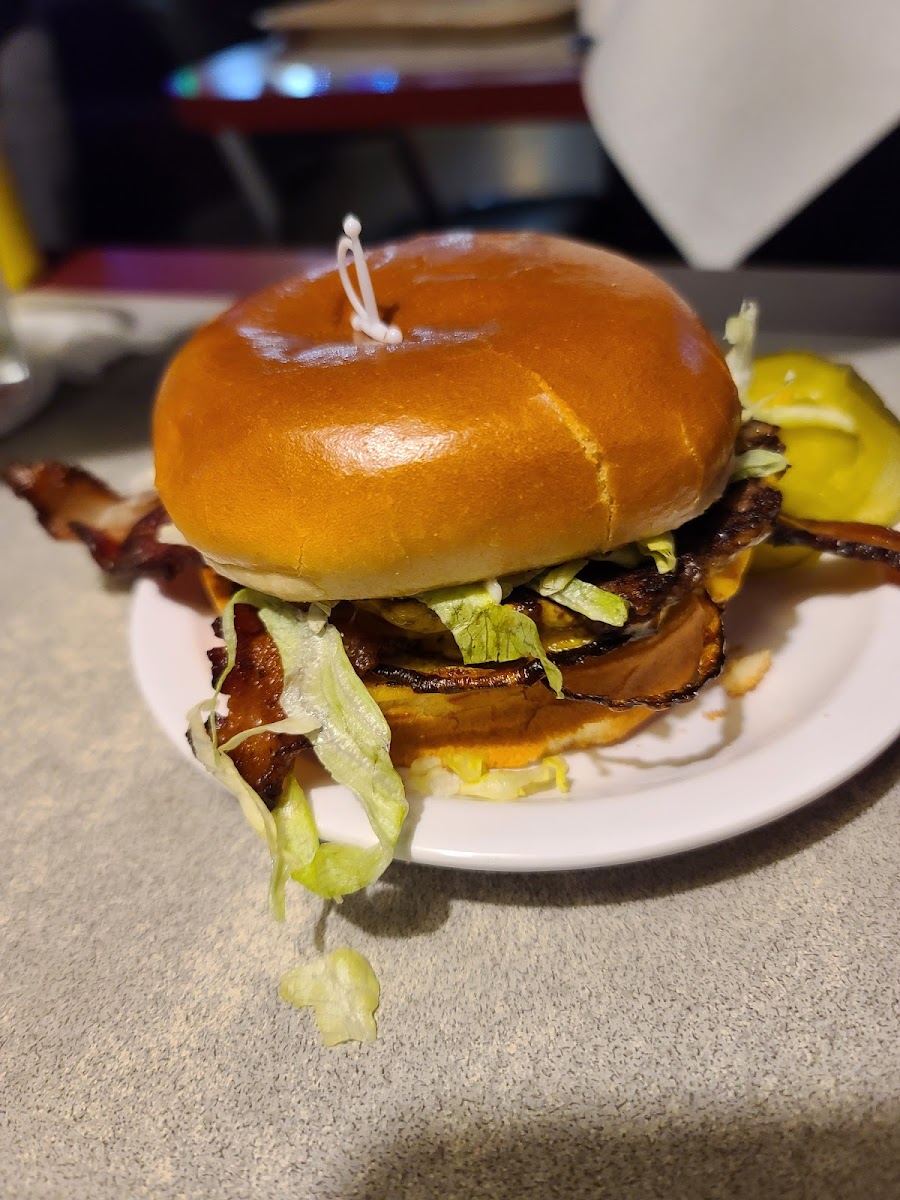 Ray's Tavern