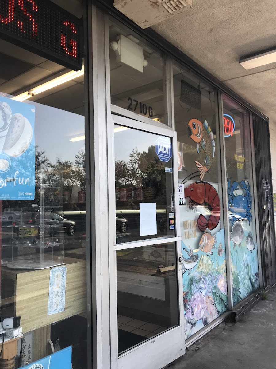 Ono Seafood Market