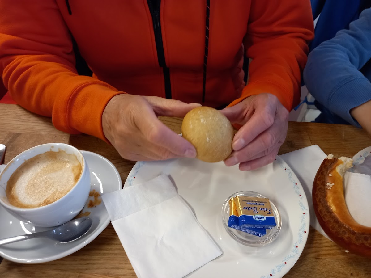 Cafe Gluckskind - Photo 9